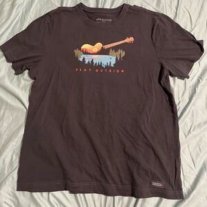 life is good graphic “play outside” tee size men’s large